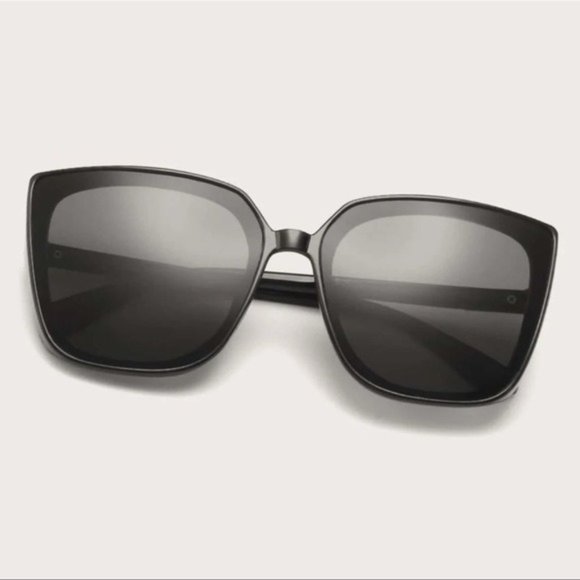 Black Oversized Square Retro Sunglasses Tinted New - Picture 5 of 5
